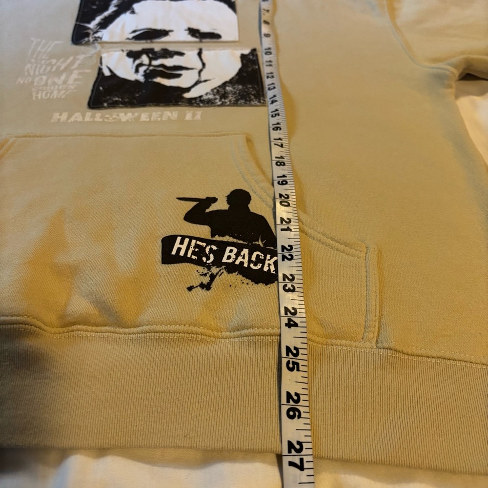 Halloween II 2 Michael Myers He's Back Hoodie Sweatshirt Mens Sz M Universal - Picture 5 of 8